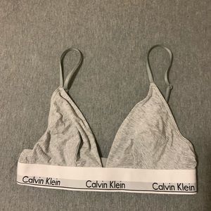 Medium Calvin Klein bralette